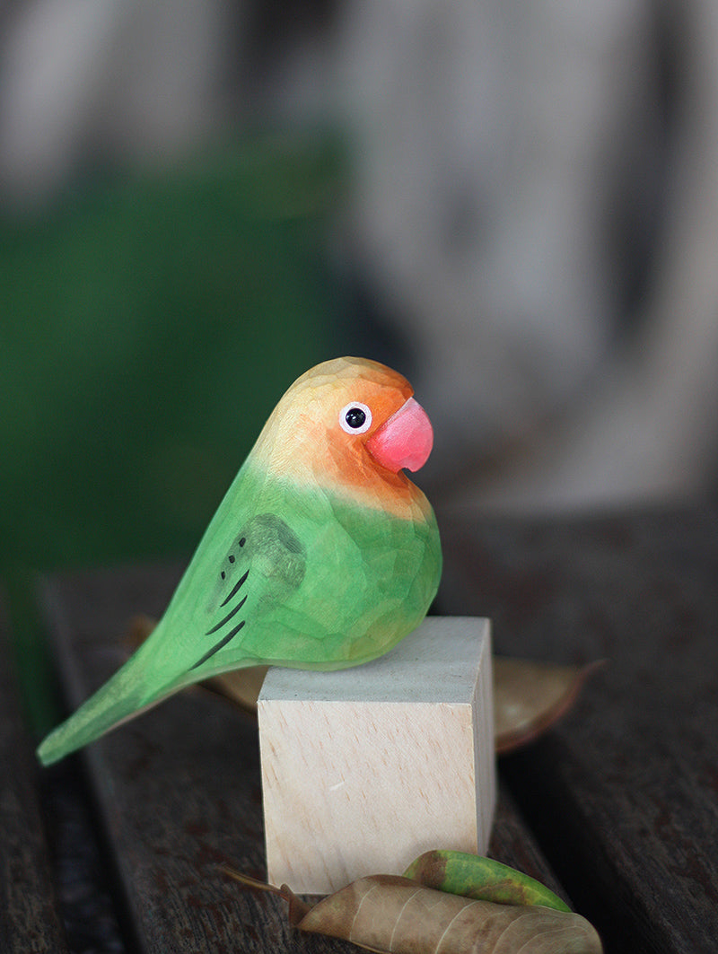 Lovebirds Couple on Stand