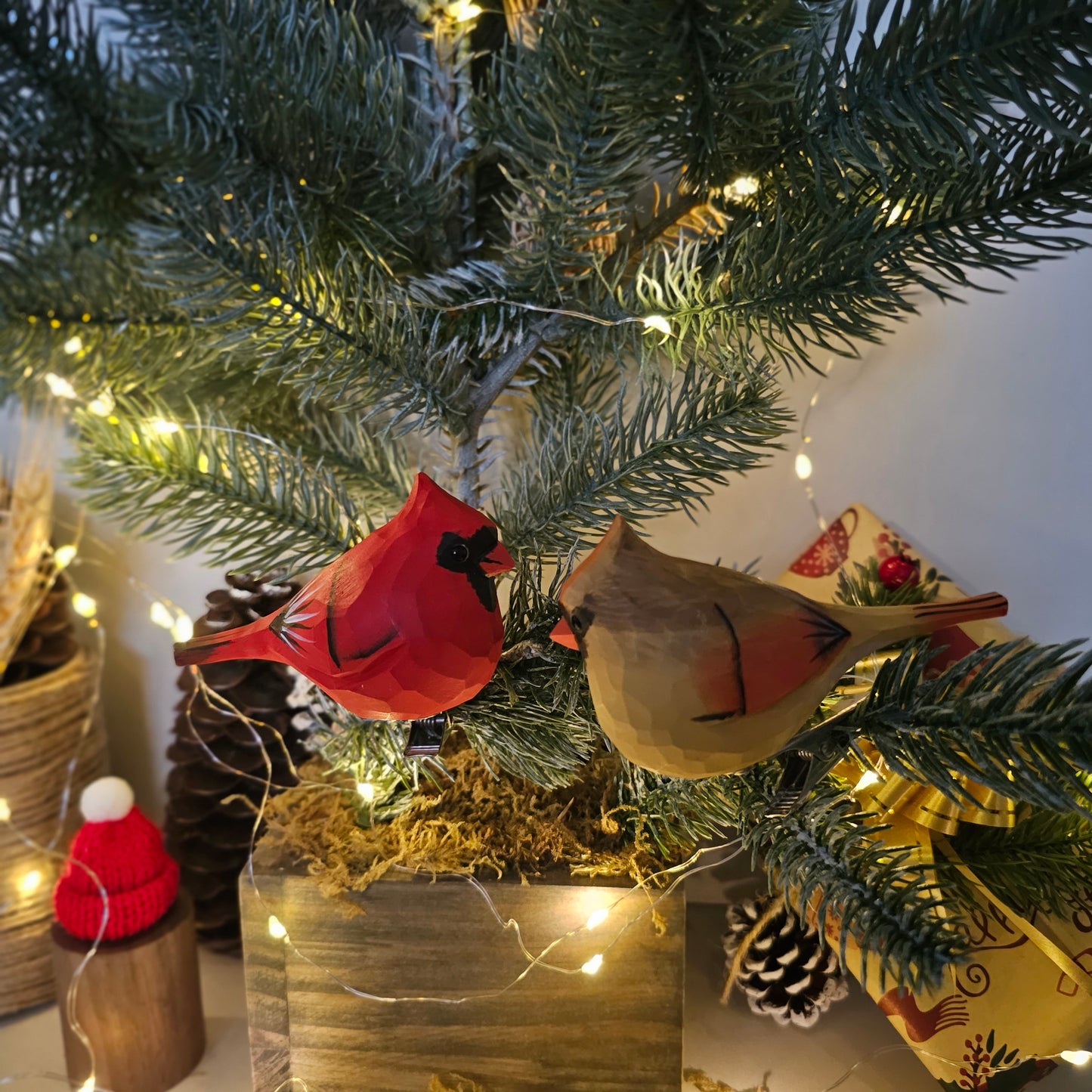 Cardinal Couple Clip-On