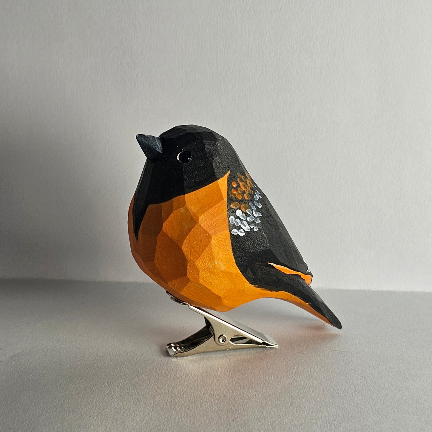 Baltimore Oriole Clip-on