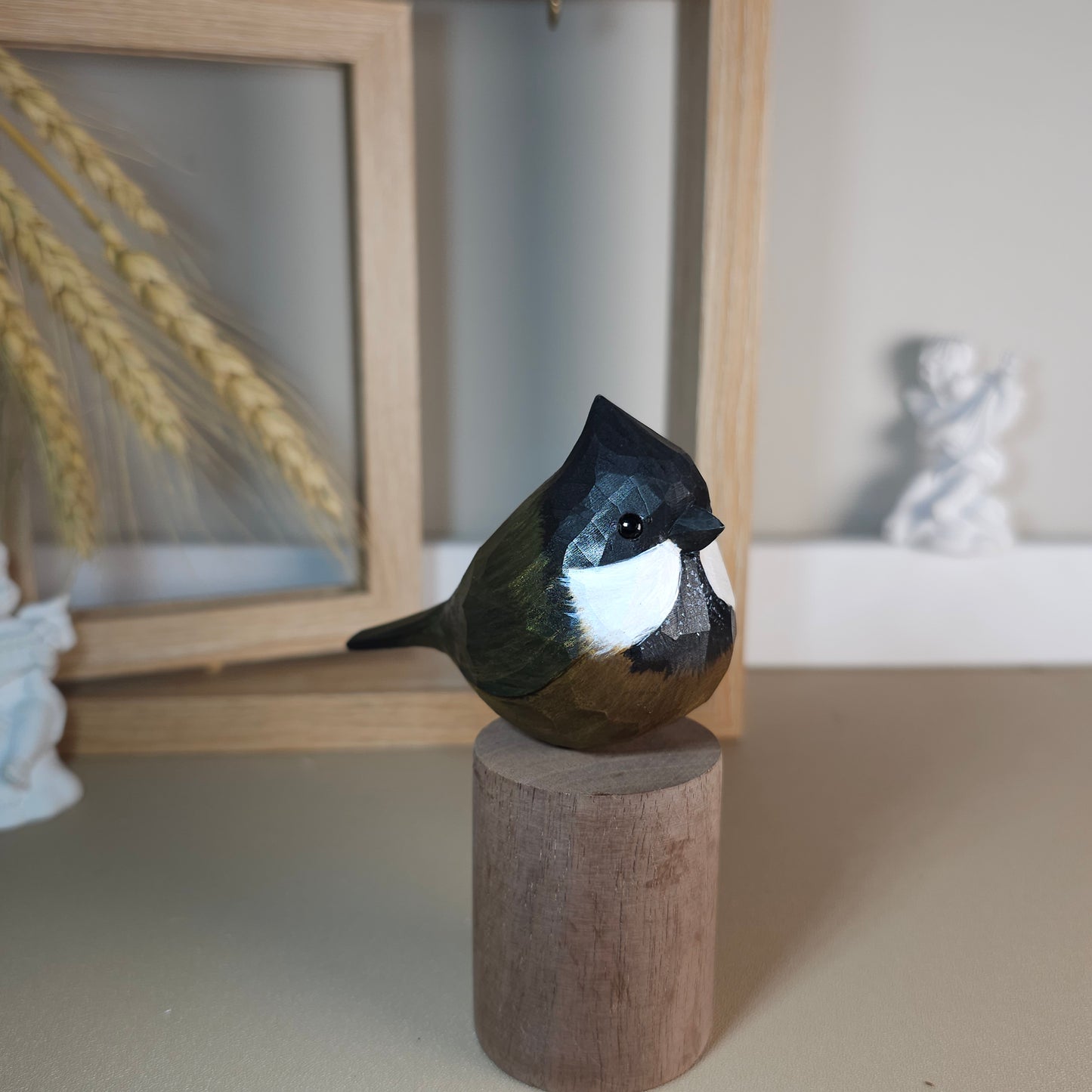 Eastern Whipbird on Stand