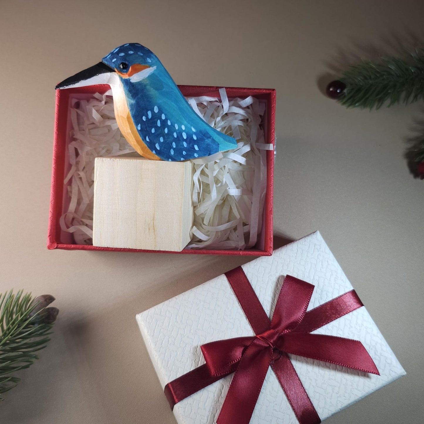 Bird on Stand with Gift Box Set