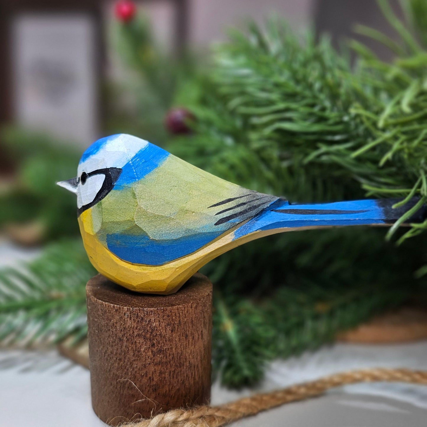 Eurasian Blue tit on Stand